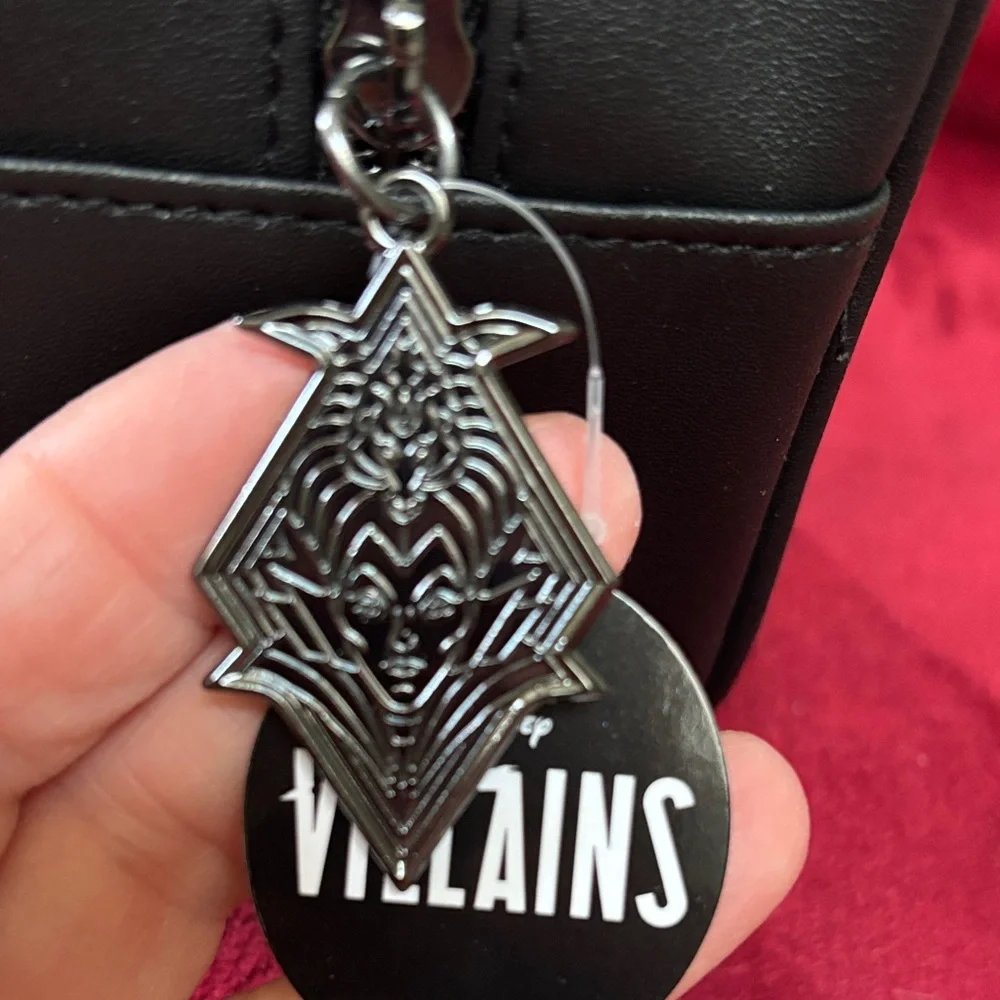 Bath & Body Works Disney Villians Malificent Iridescent Black Cosmetic Bag NWT